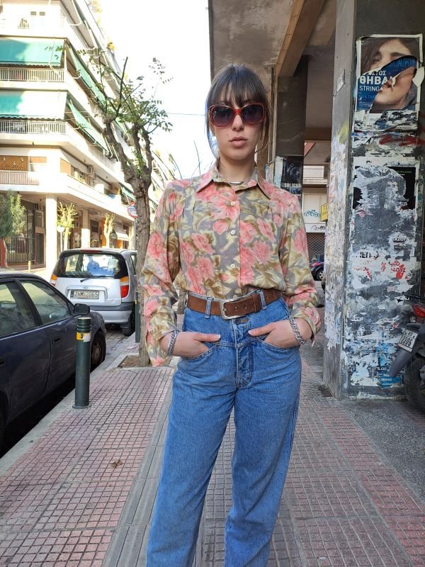 Πουκάμισο με floral σε παστελ ροζ λαδί αποχρώσεις