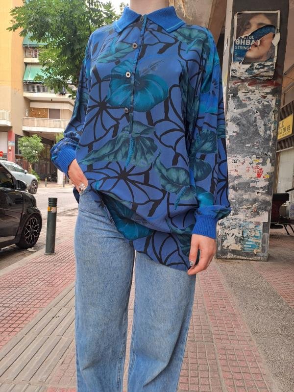 vntage floral silk blouse/shirt with knitted collar and cuffs - Image 2