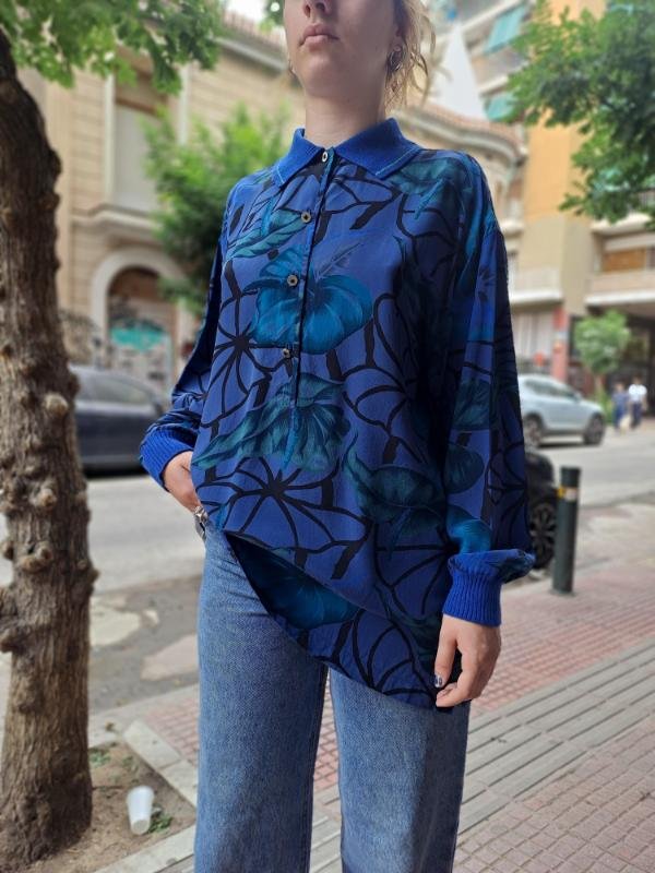 vntage floral silk blouse/shirt with knitted collar and cuffs - Image 3