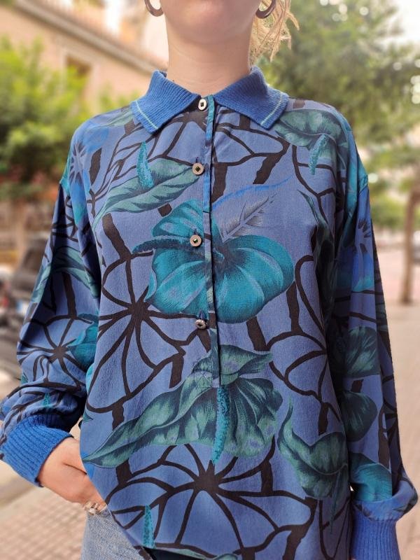 vntage floral silk blouse/shirt with knitted collar and cuffs