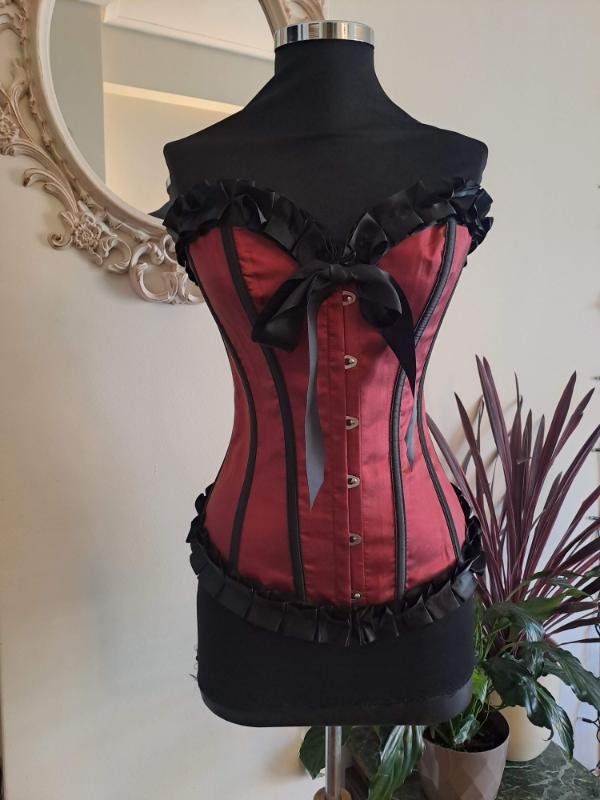 vintage corset, bordeaux with ribbon details