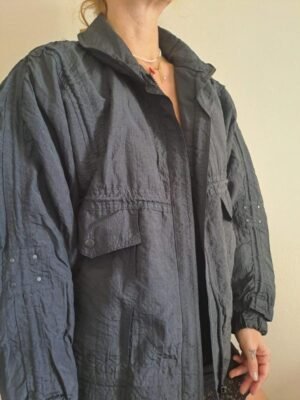 black unisex windbreaker-top