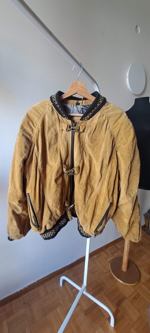 80's vintage  camel suede leather bomber jacket - Image 4