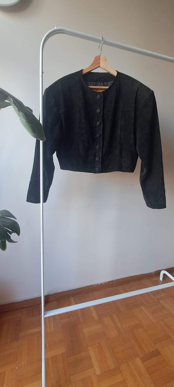80's vintage black suede cropped jacket  shoulder padded - Image 2