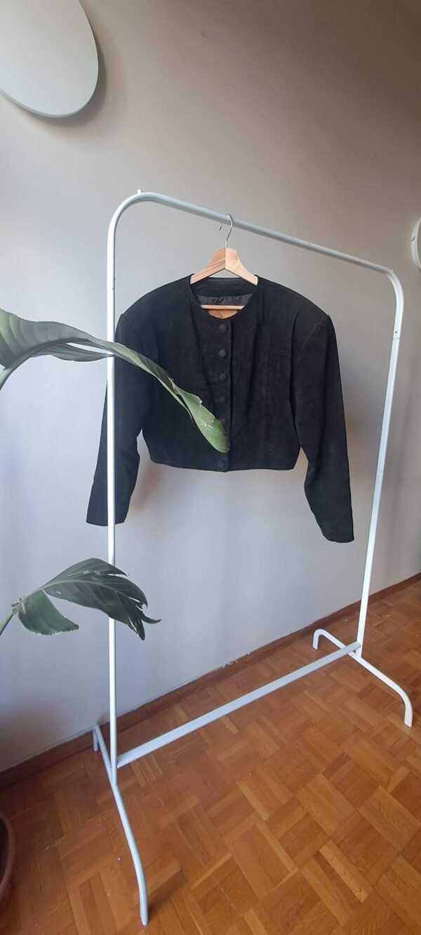 80's vintage black suede cropped jacket  shoulder padded - Image 3
