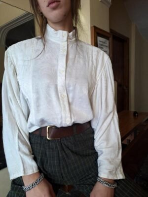 vintage white shirt with wide sleeves