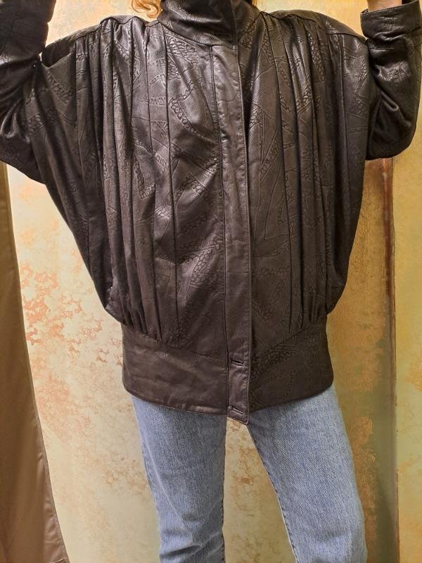 vintage black leather jacket with anaglyph designs - Image 4