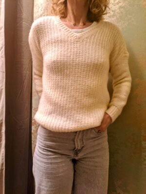 vintage knitted blouse in creamy color