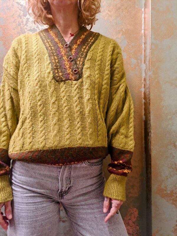 vintage knit blouse with V neck and patterned details in olive green - Image 2