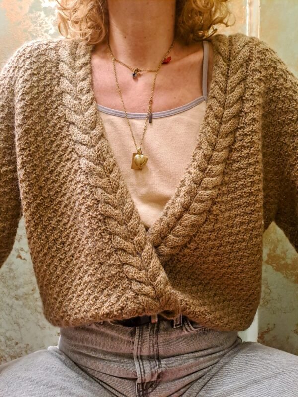 vintage knited cardigan dark beige with metallic fibres, blink blink