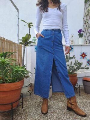 vintage denim midi skirt buttonned