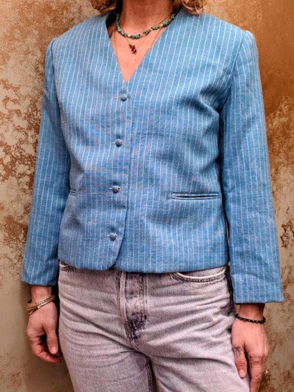 vintage ciel wool blend stripped cropped colarless blazer - Image 3