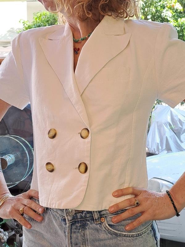 vintage cropped off white short sleeved blazer