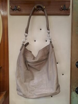 Alternative view of vintage leather nude shoulder bag