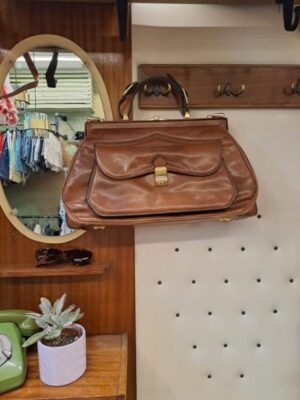 vintage leather light brown hand bag