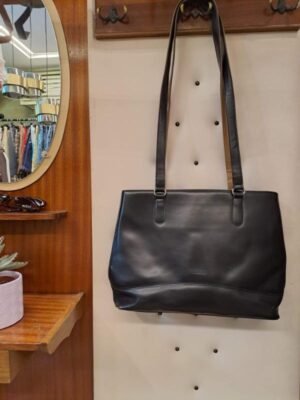 Alternative view of vintage black shoulder bag