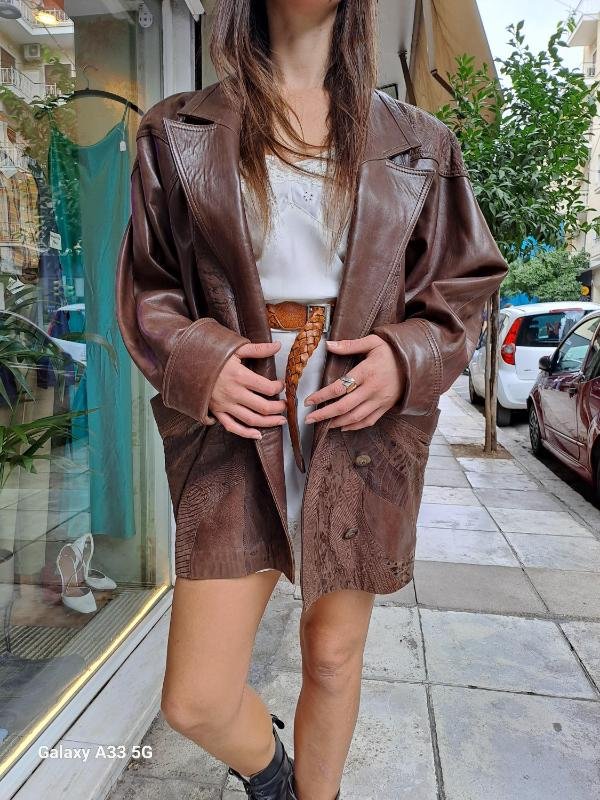 vintage embossed chocolate brown leather jacket with big pockets & big shoulders - Image 2