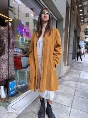 vintage caramel buttonless trenchcoat