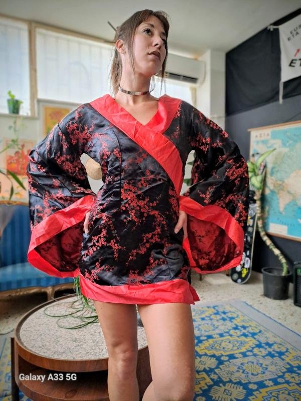 vintage red and black kimono style blouse with wide sleeves - Image 2