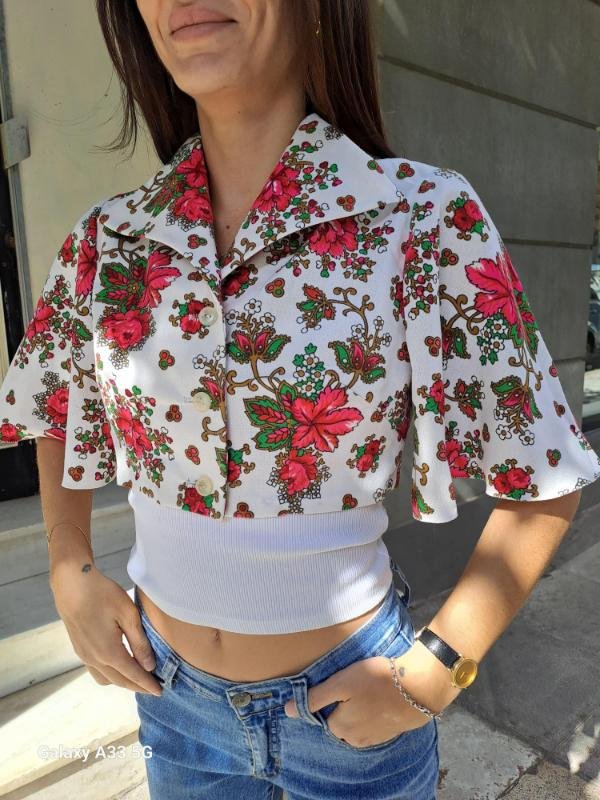 70's vintage floral cropped shirt with wide sleeves - Image 2