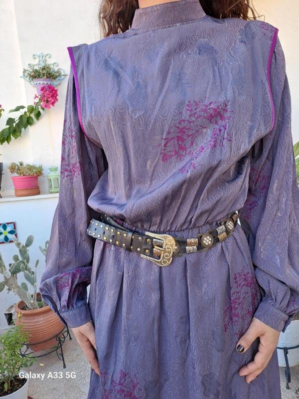 vintage metallic lilac midi dress with floral details and structured shoulders - Image 5