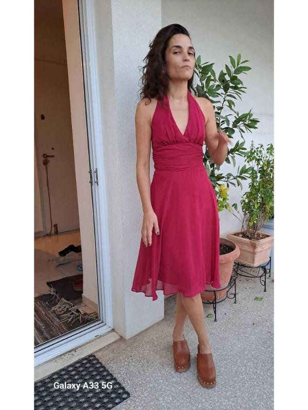 vintage magenda halter dress with fitted waist and flowy skirt - Image 2