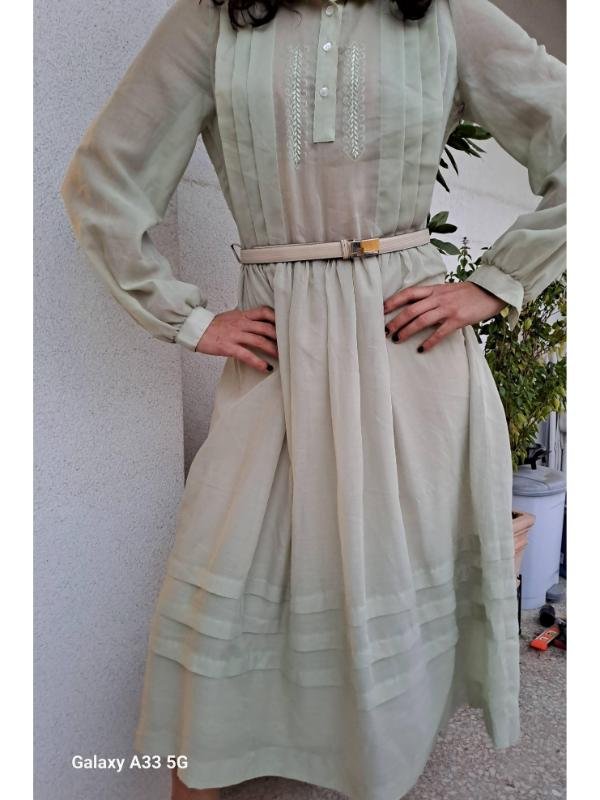 vintage mint midi dress with subtle pleated details - Image 5