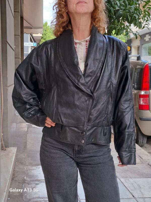 vintage cropped black leather jacket with wide lapels