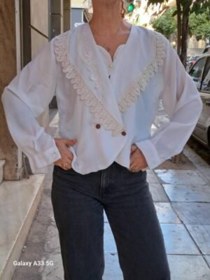 vintage white lace trim shirt