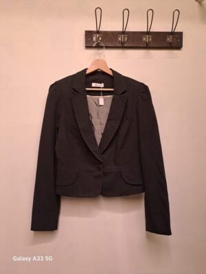 vintage black cropped blazer with deep V neck