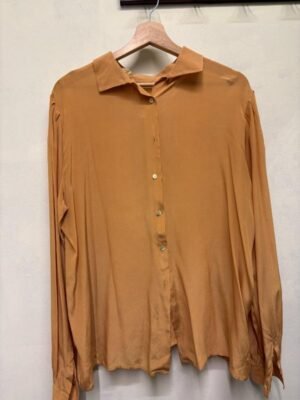 Alternative view of vintage silk golden yellow shirt with pleats at the back