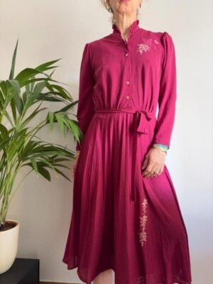 vintage rasberry midi dress with pleats,elasti waist and floral embroidery