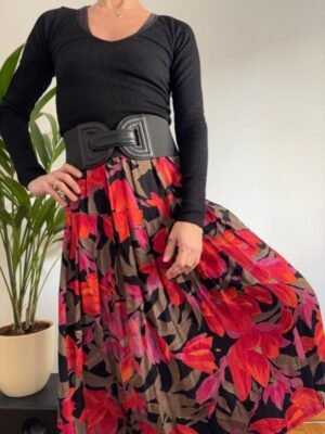 Alternative view of 80's vintage viscose floral skirt with pleats and elastic waist