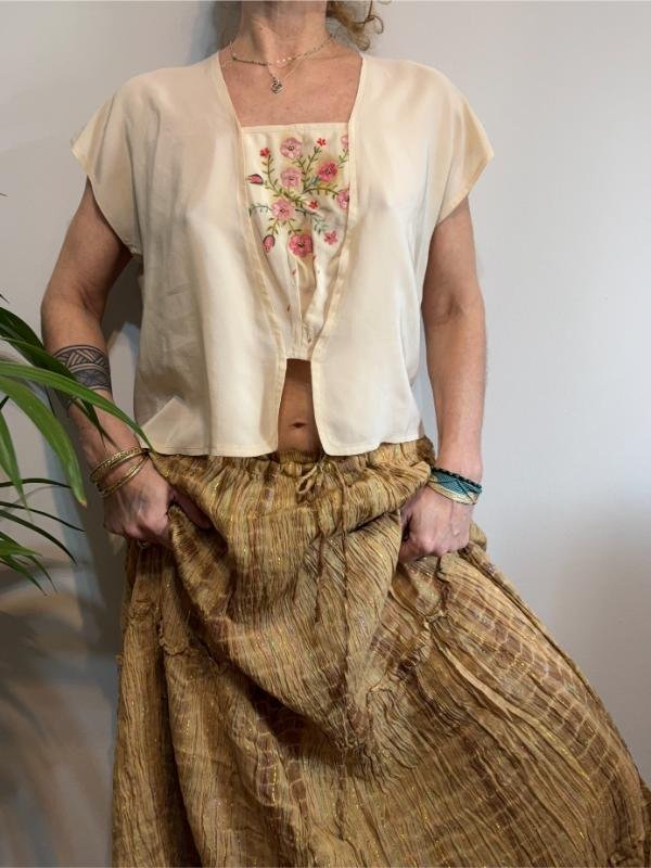 vintage beige boho super maxi skirt with metallic fibres elastic waist - Image 6