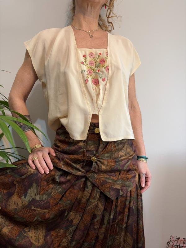 vintage high waisted pleated midi skirt with abstract leaf print and drapped front - Image 4