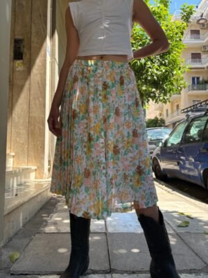 Alternative view of vintage floral midi skirt with pleats and elastic waist