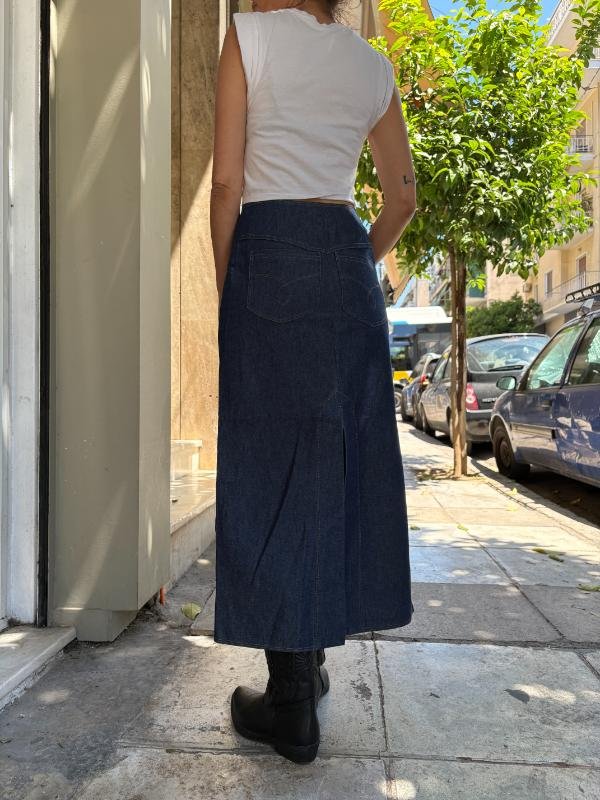 vintage denim midi A line skirt with pockets and slit at the back - Image 4