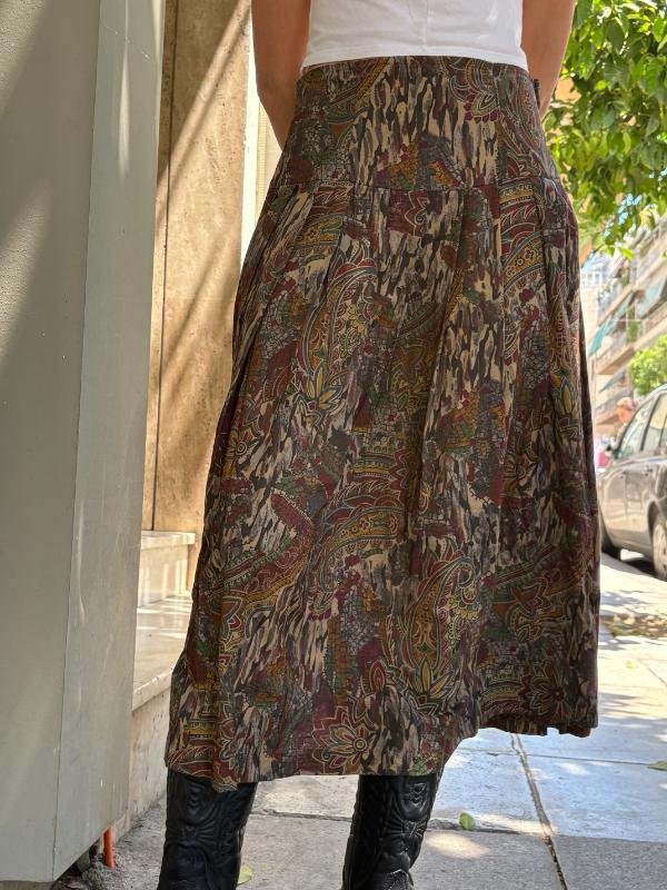 90's vintage viscose blend abstract patterned midi skirt with pleats in earthy tones - Image 3