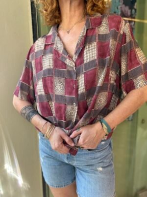 Alternative view of vintage viscose geometric patterned shirt