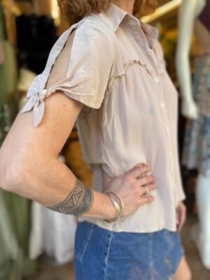 Alternative view of vintage silk beige shirt