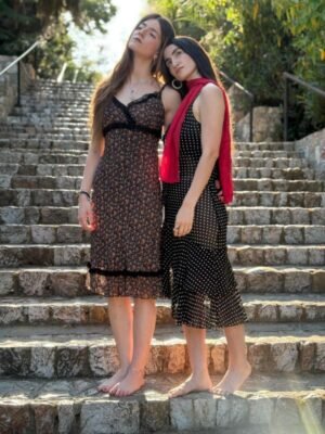 y2k  floral dress with lace details - Image 5