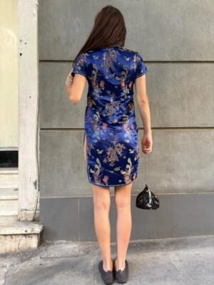 Alternative view of vintage 100% silk midnight blue quipao dress