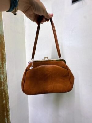 vintage cinnamon brown small size handbag